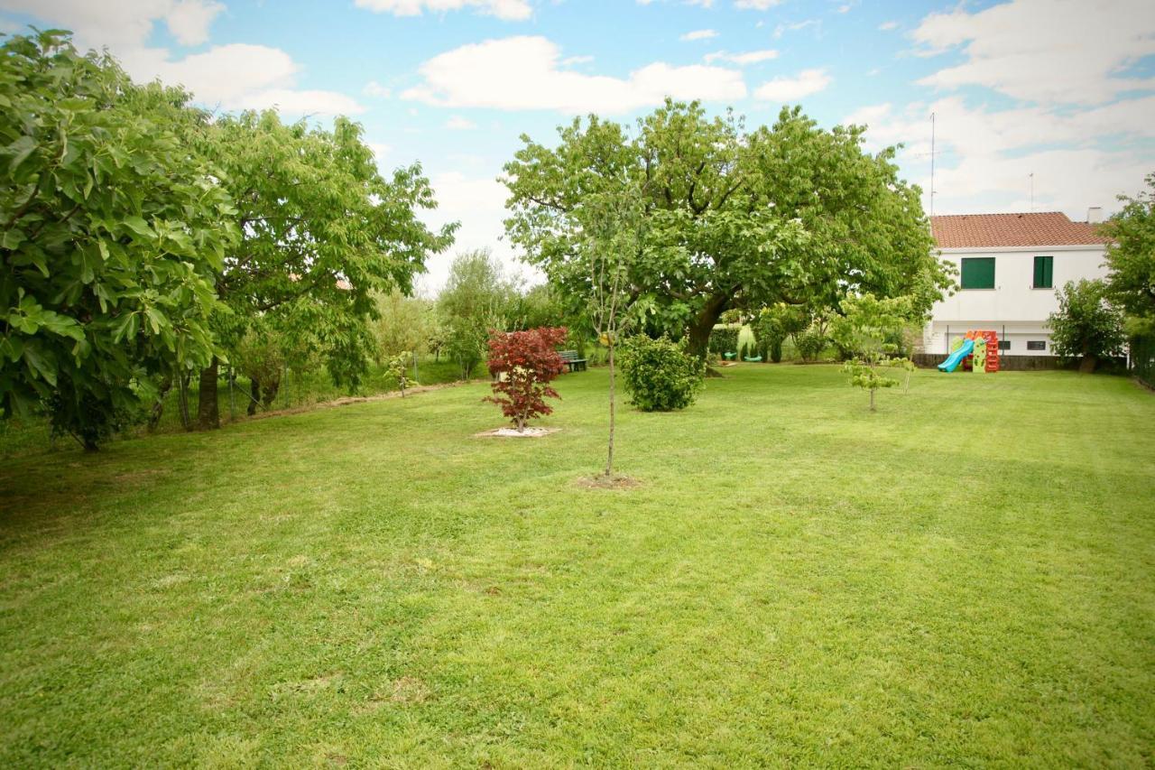B&B The Secret Garden Buia Bagian luar foto